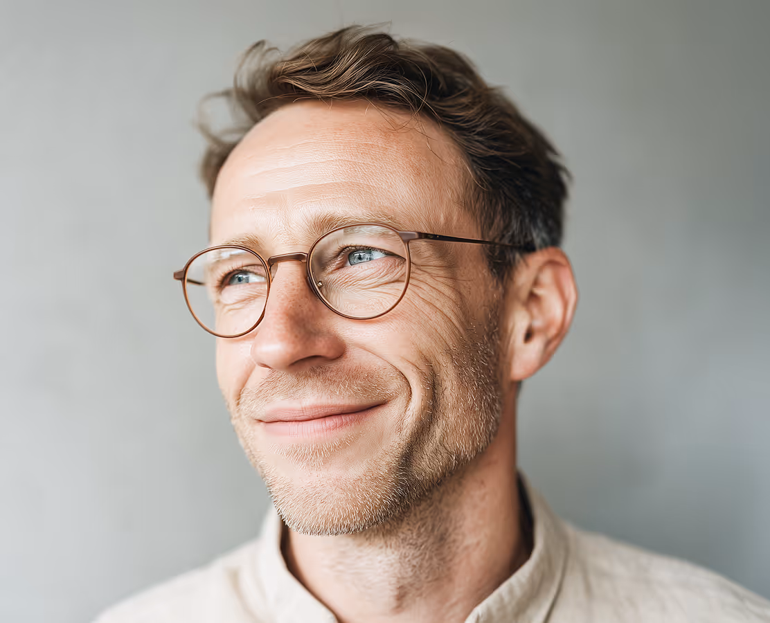 Website client testimonial portrait